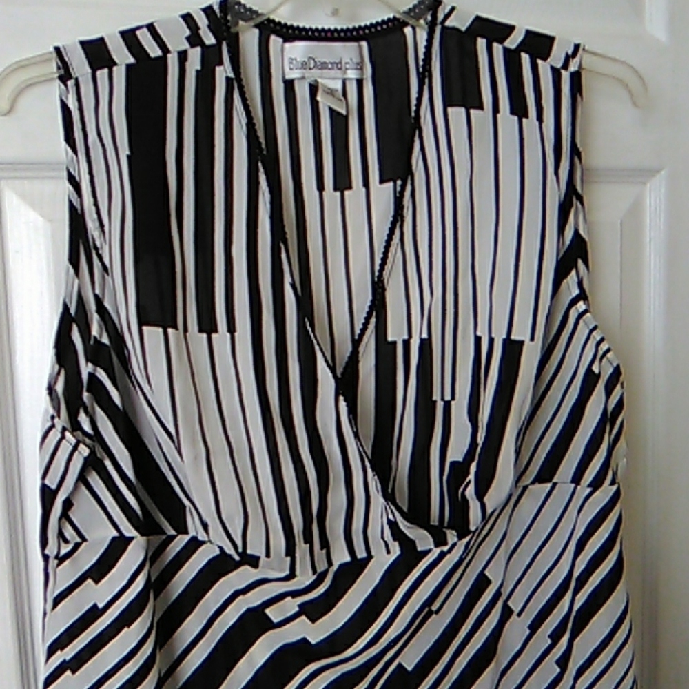 Sleeveless top